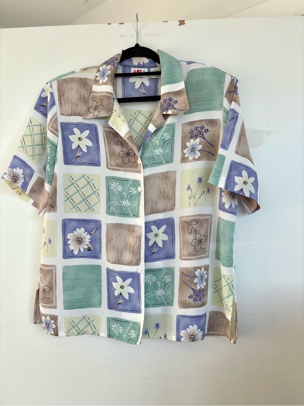 Vintage Alia Petites Blouse / 1980s Floral Shirt button down